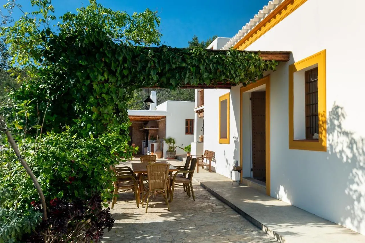 Villa Can Miguel Sant Carles de Peralta